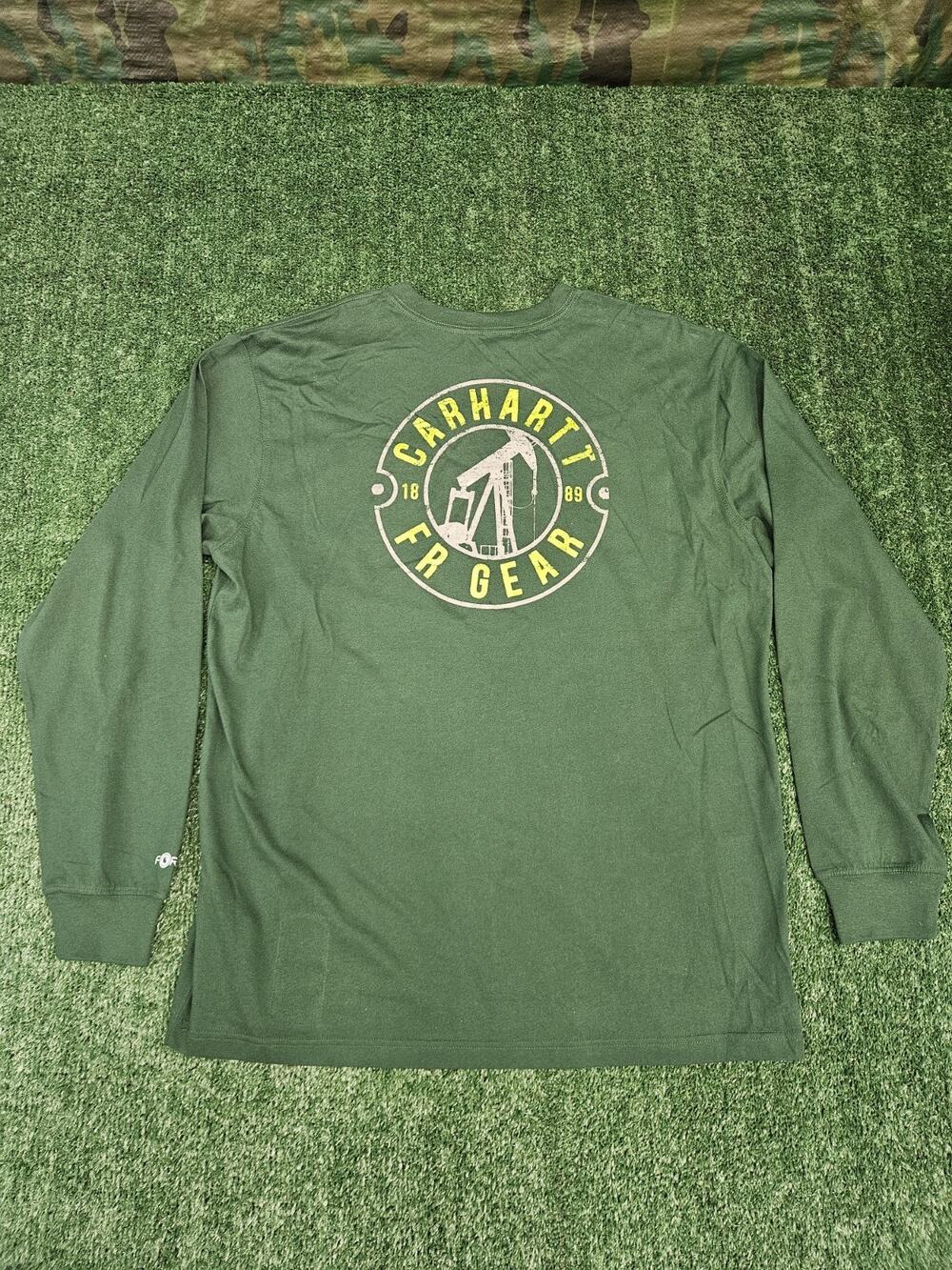 Carhartt FR 2112 Cat 2 Men’s Large Long Sleeve Shirt Green Loose Fit TK7071-FRM